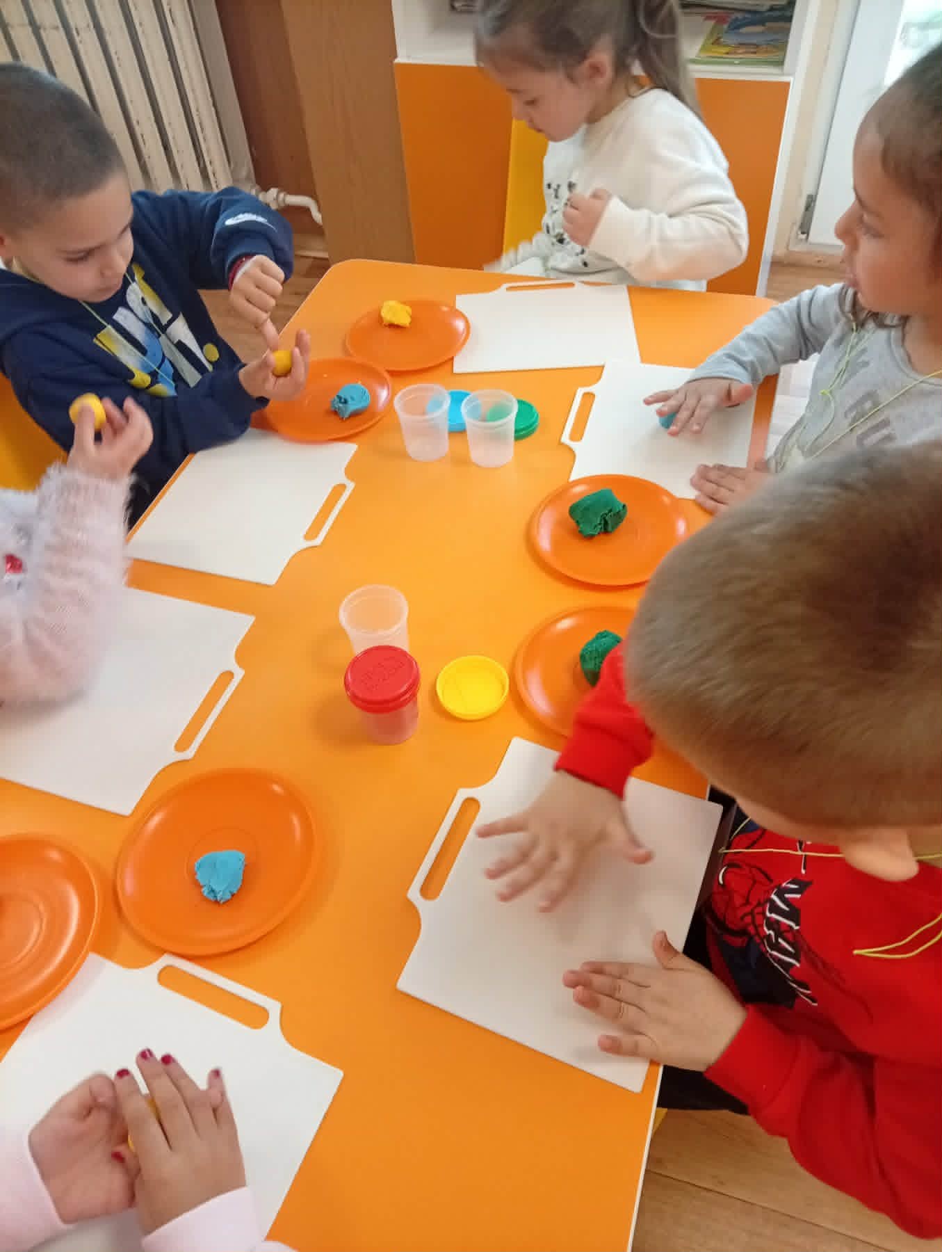 Детска градина Щастливо детство - група Калинки